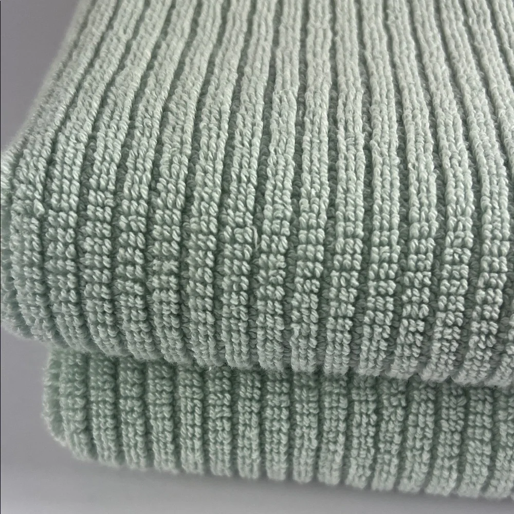 Hotel Balfour Bath Towels Light Green Soft Ribbed Turkish Cotton Set of 2 NEW